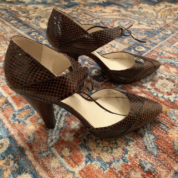 Brown snake skin style ankle tie pumps - Picture 3 of 3